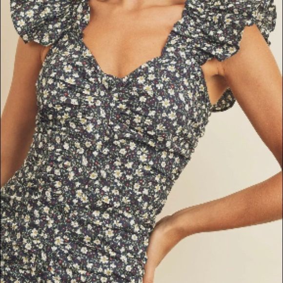 🆕✨STORIA✨NWOT RUCHED SLEEVELESS FLORAL BUTTONED MINI DRESS - Picture 3 of 6